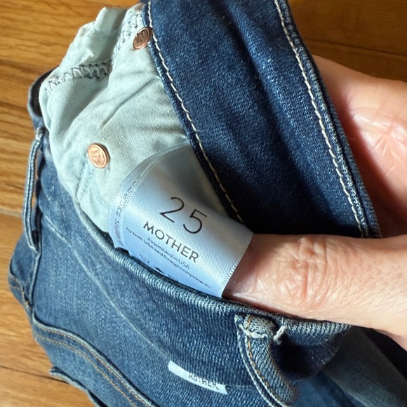 MOTHER HIGH WAISTED LOOKER ANKLE FRAY - Picture 4 of 7